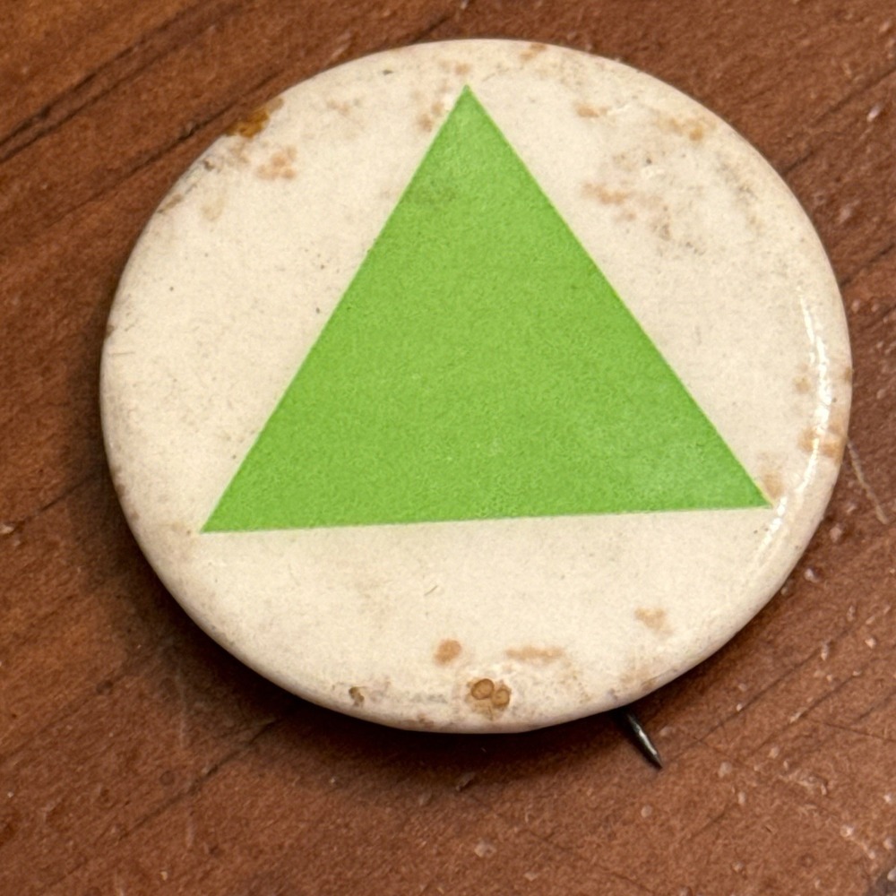 Green Triangle Vintage Pinback Button Pin Round Circle